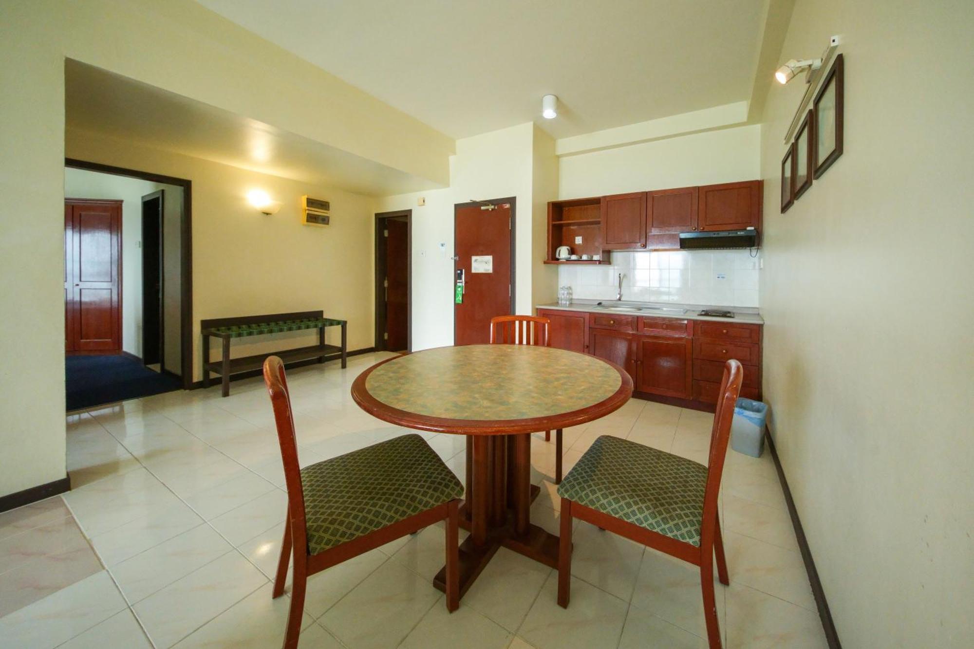Rainbow Paradise Beach Resort Tanjung Bungah  Exterior photo