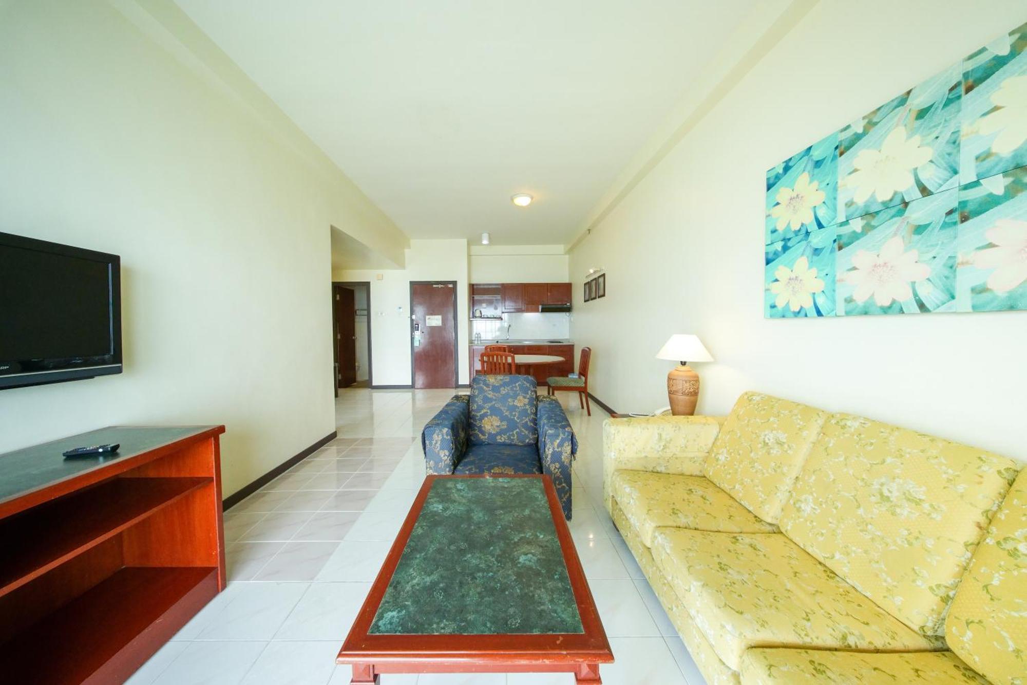 Rainbow Paradise Beach Resort Tanjung Bungah  Exterior photo