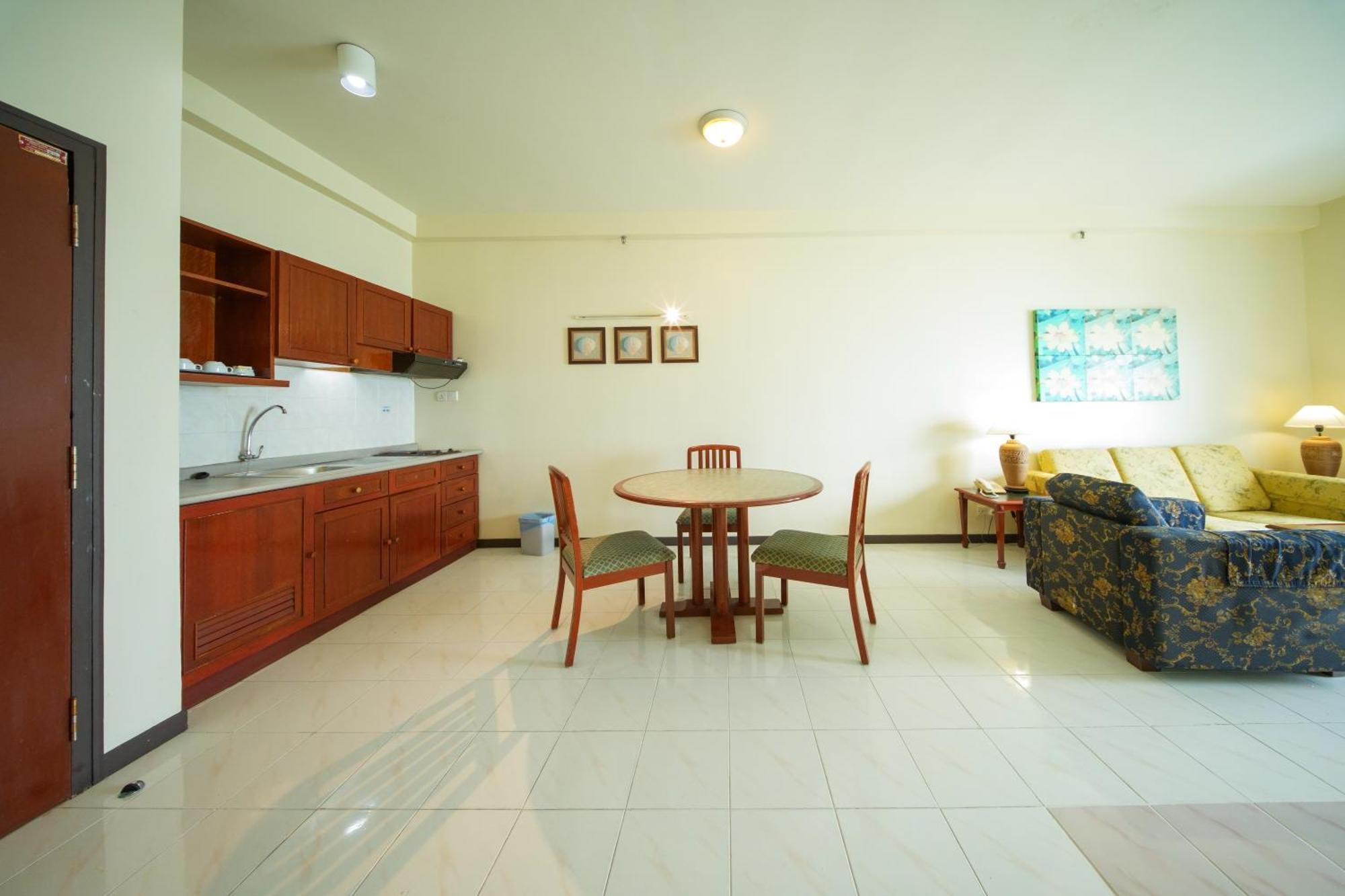 Rainbow Paradise Beach Resort Tanjung Bungah  Exterior photo